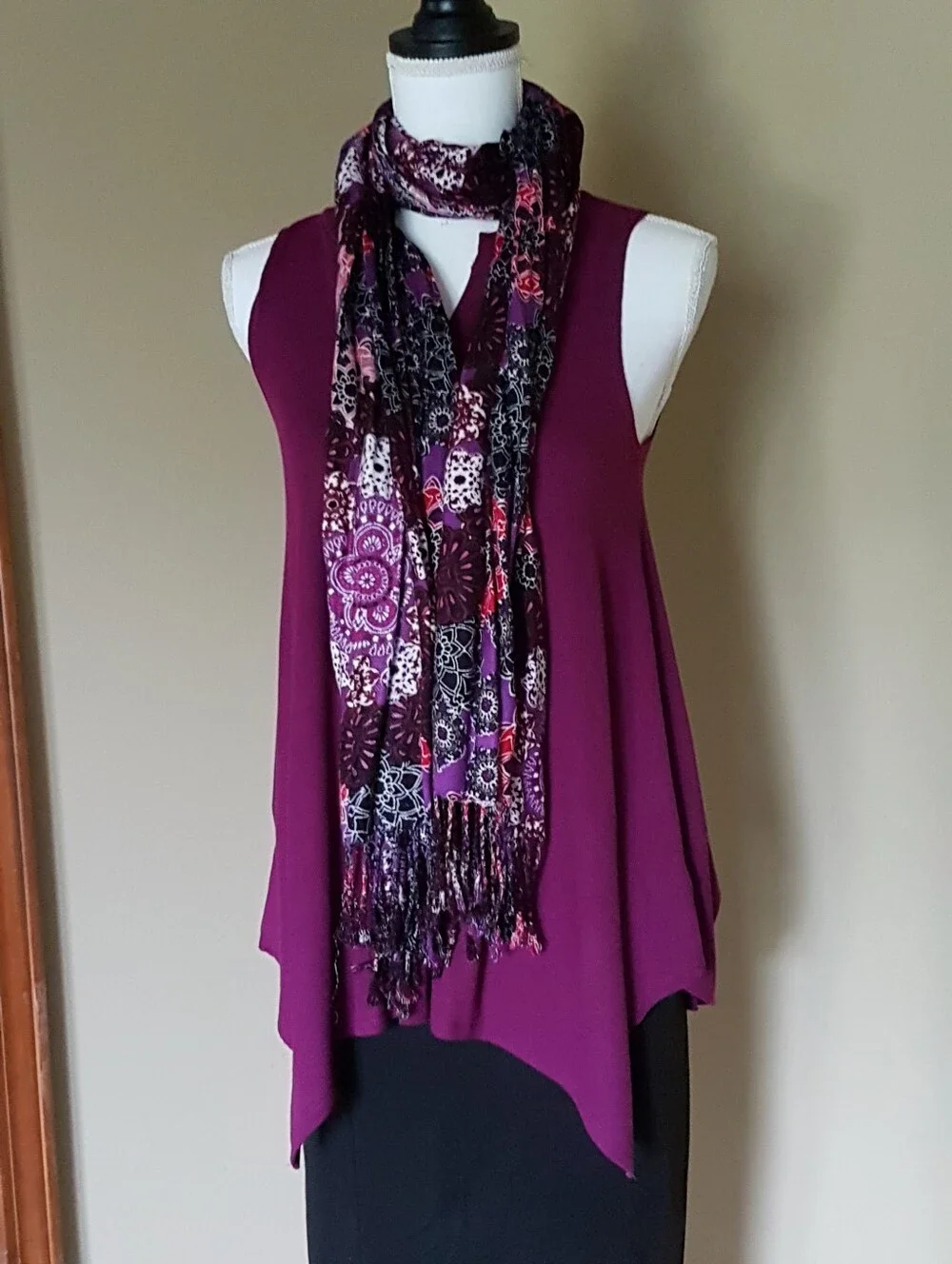 Black & Purple Magenta Multicolor Floral Pattern Scarf Like NEW